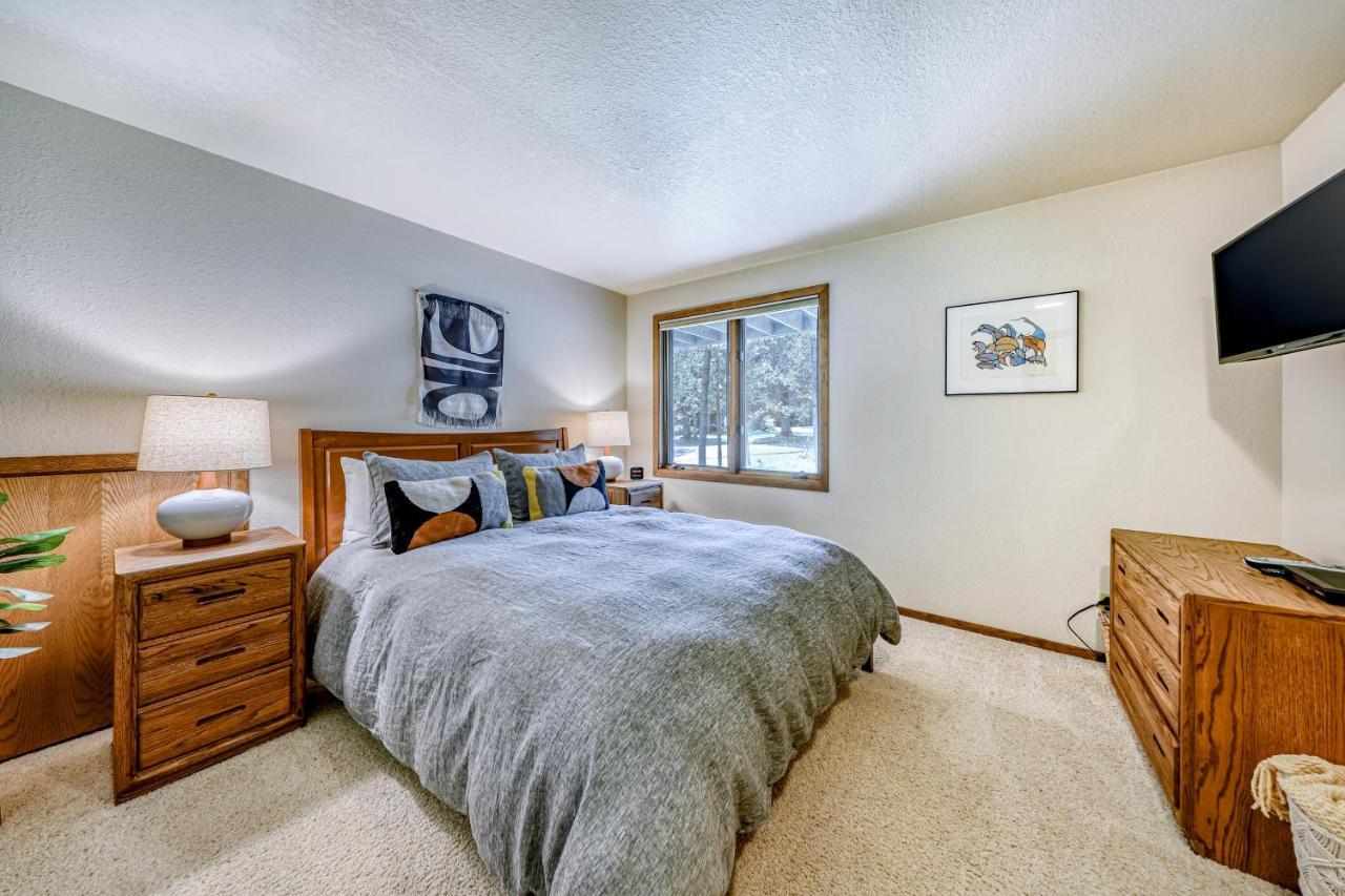6 Red Cedar Villa Sunriver Bagian luar foto